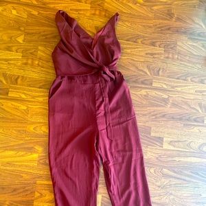 Lulu’s NWT Wine/Burgundy Jumpsuit XL